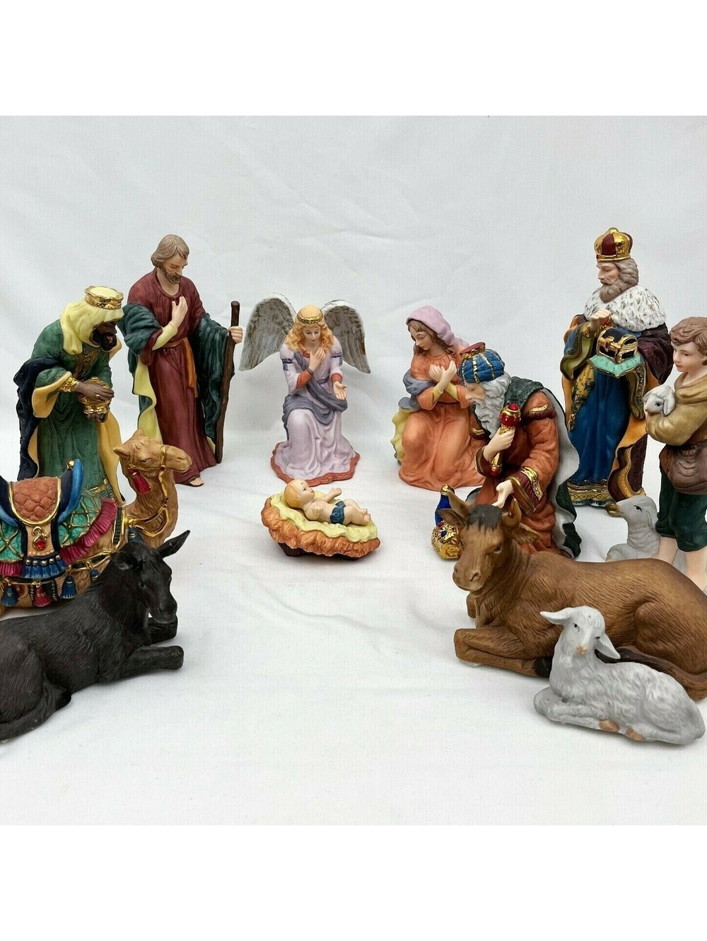 Kirkland Signature Christmas Nativity Set 13 Pieces in Box 75177 READ